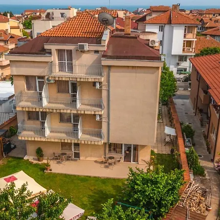 Vanessa Family Hotel *